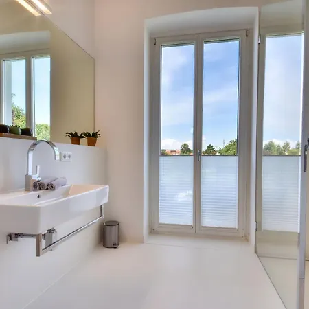 Fuerst Malte Loft I Design & Pool Apartament Putbus